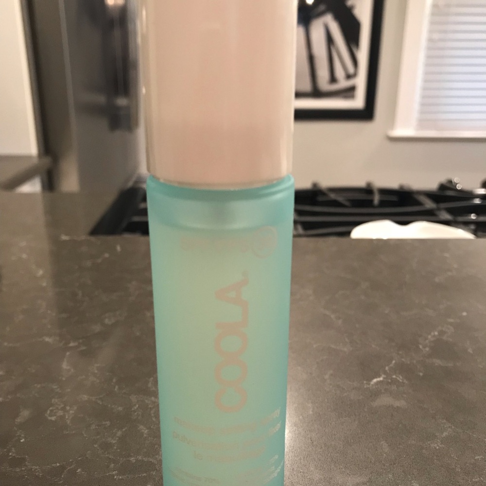 Cools Setting Spray